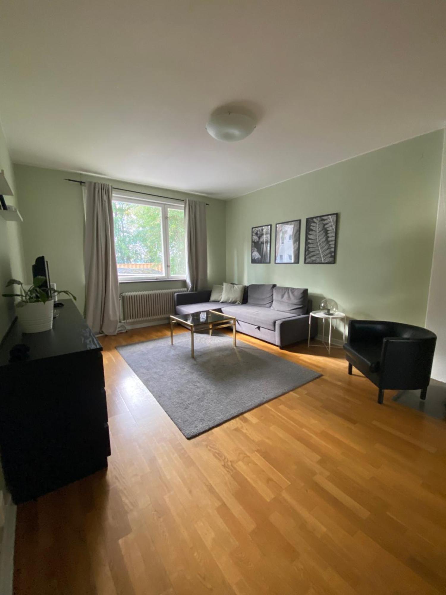 Appartamento Flatin Erbjuder Laegenheter I Soedra Stoccolma Esterno foto