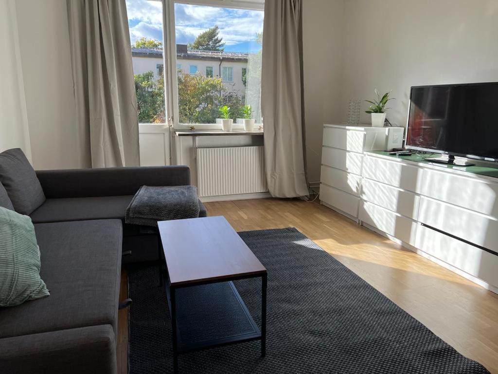 Appartamento Flatin Erbjuder Laegenheter I Soedra Stoccolma Esterno foto