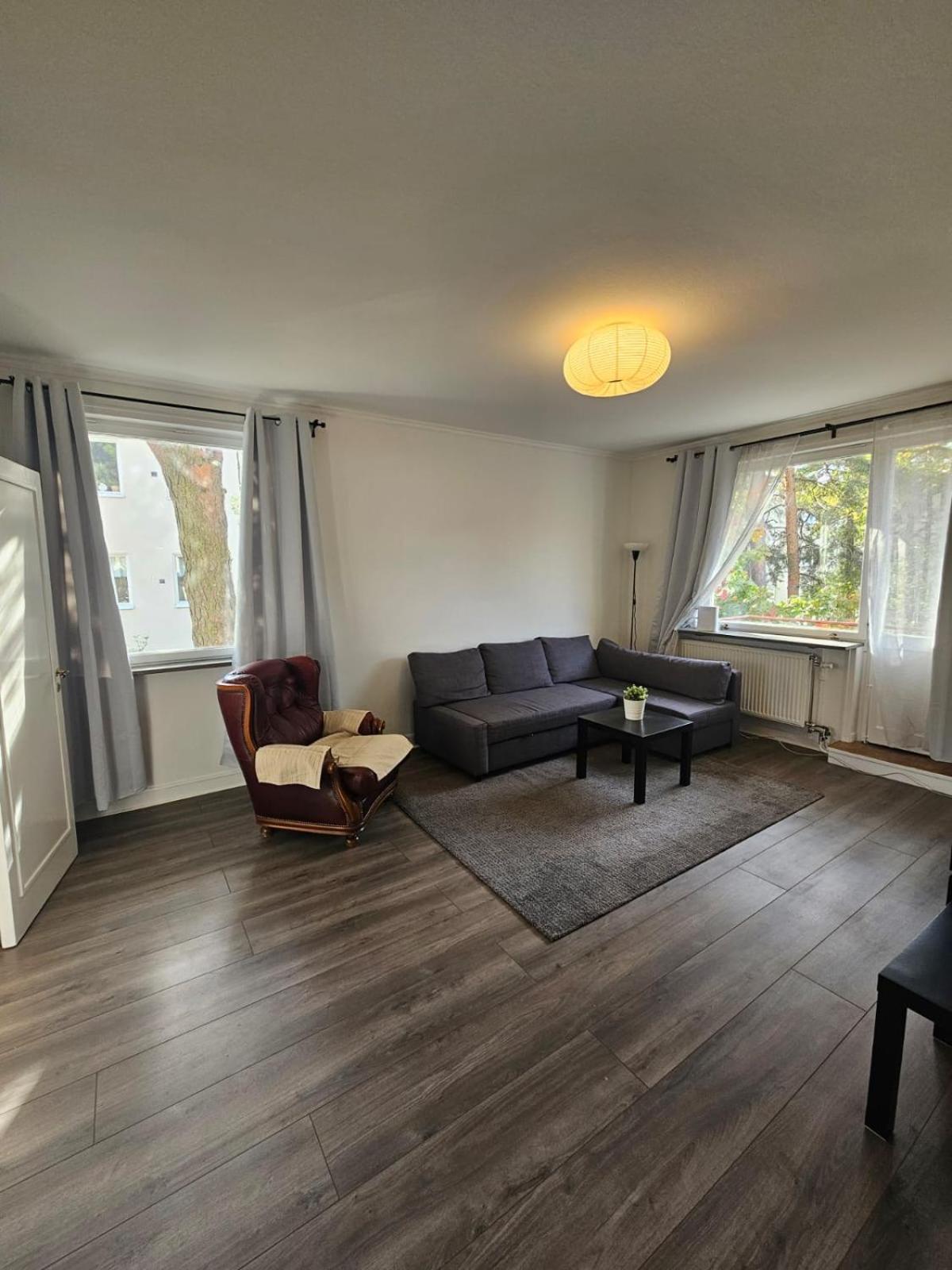 Appartamento Flatin Erbjuder Laegenheter I Soedra Stoccolma Esterno foto